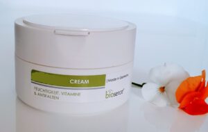 Dekolette Creme