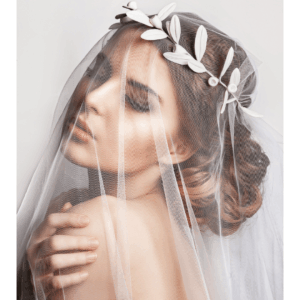 Strahlende Braut nach der japanischen Gesichtsmassage – Frischer Glow und natürliche Schönheit